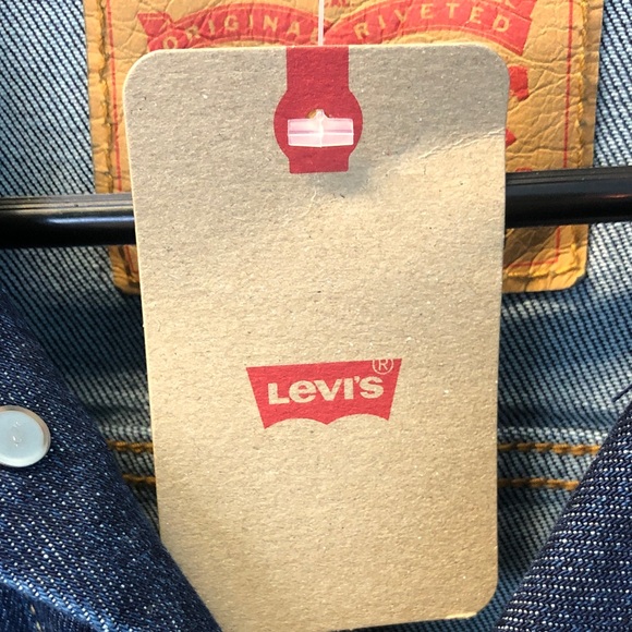 Levi's Dark wash Blue Denim Jacket new w tags - Picture 4 of 7